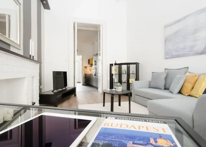 Opera Experience Apartment